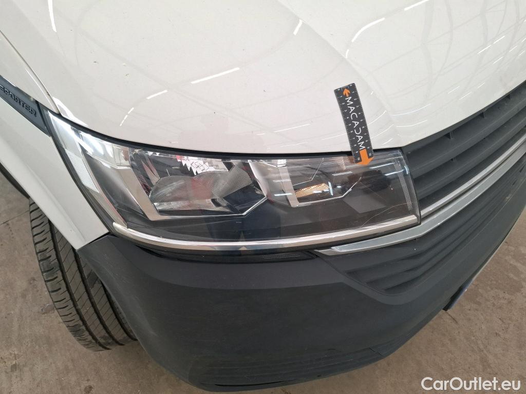  Volkswagen  Transporter VOLKSWAGEN  / 2019 / 4P / Fourgon tôlé 2.0 TDi 110 L1H1 Business #17
