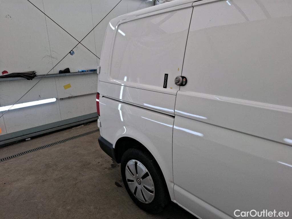  Volkswagen  Transporter VOLKSWAGEN  / 2019 / 4P / Fourgon tôlé 2.0 TDi 110 L1H1 Business #22