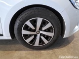  Renault  Clio RENAULT  / 2019 / 5P / BERLINA 1.0 TCE 74KW GPL EQUILIBRE #68