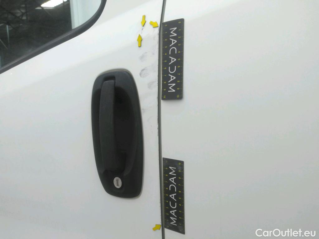  Fiat  Doblo FIAT Doblò Cargo / 2015 / 4P / Fourgonnette 1.6 Multijet 105 Pack Professional (ex 255V) #9