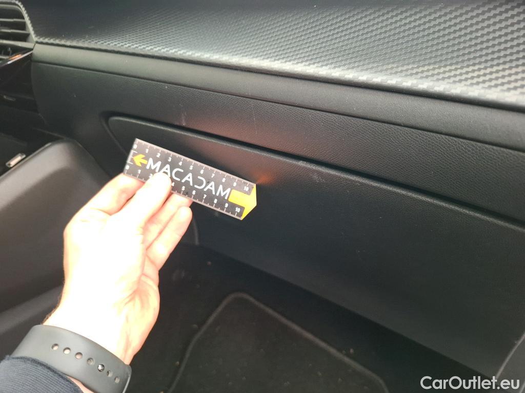  Peugeot  208  Premium 1.2 PureTech 75CV BVM5 E6d #9
