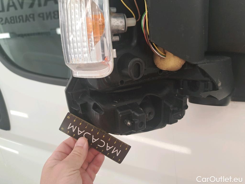  Peugeot  Boxer  Fourgon 333 L1H1 Premium BlueHDi 140 Start&Stop 2.2 HDi 140CV BVM6 E6dT #5