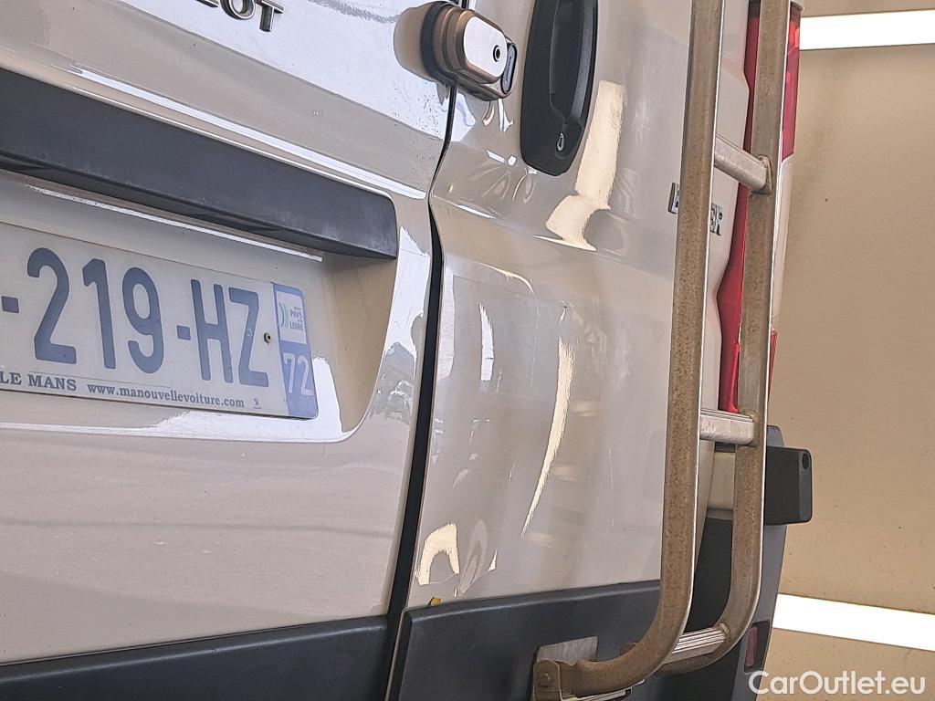  Peugeot  Boxer  Fourgon 333 L1H1 Premium BlueHDi 140 Start&Stop 2.2 HDi 140CV BVM6 E6dT #3