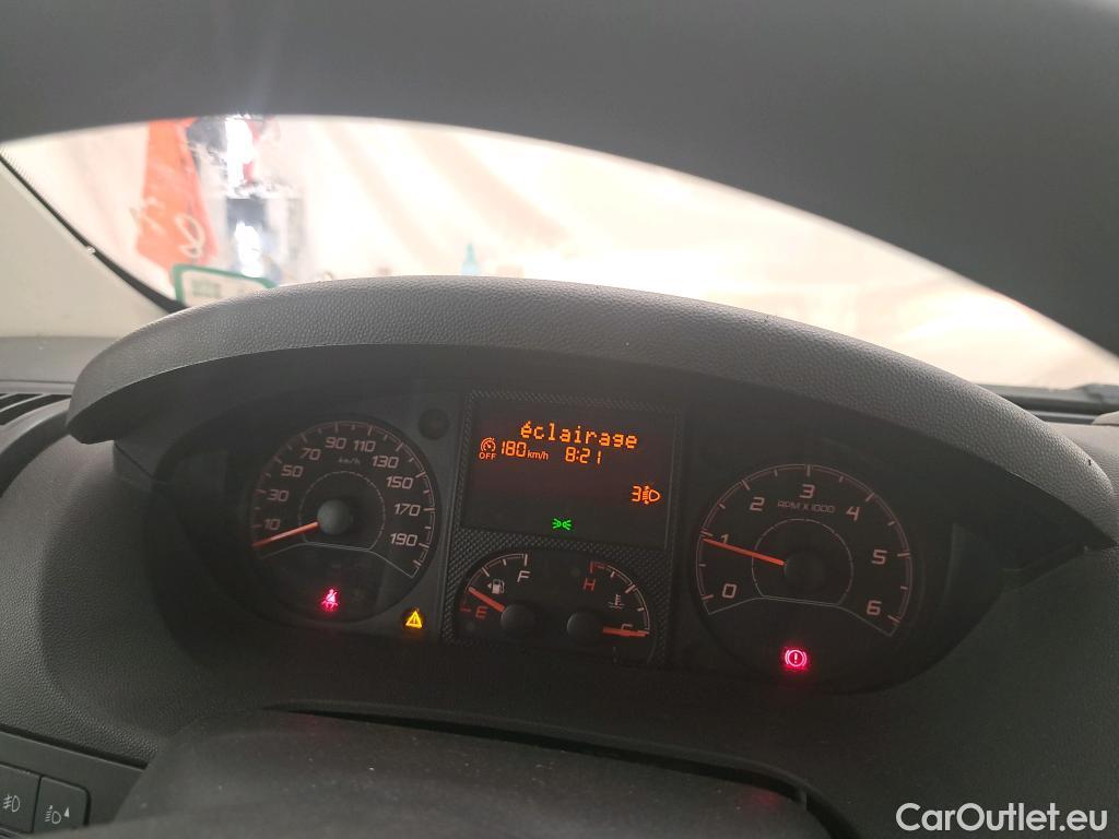  Peugeot  Boxer  Fourgon 333 L1H1 Premium BlueHDi 140 Start&Stop 2.2 HDi 140CV BVM6 E6dT #48