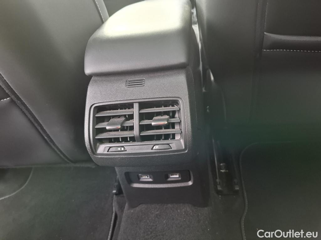  Citroen  C4  Berline Shine Pack 1.5 BlueHDI 130CV BVA8 E6d #52