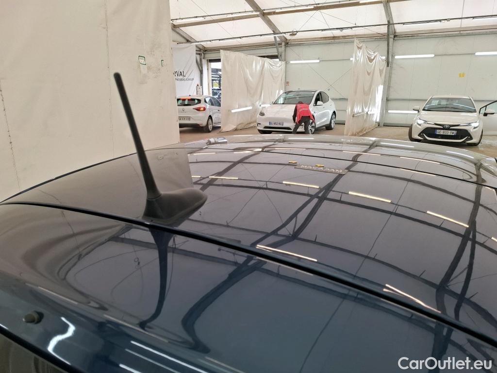  Fiat  500 FIAT   2015  3P  Berline Hybrid 10 BSG 70 ch Dolcevita #9