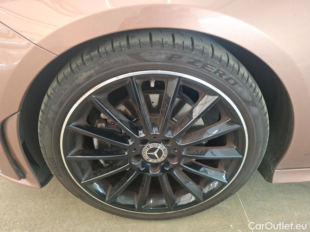  Mercedes  CLA-Klasse MERCEDES-BENZ CLA Shooting Brake / 2019 / 5P / Break CLA 200 d AMG Line BA8 #2