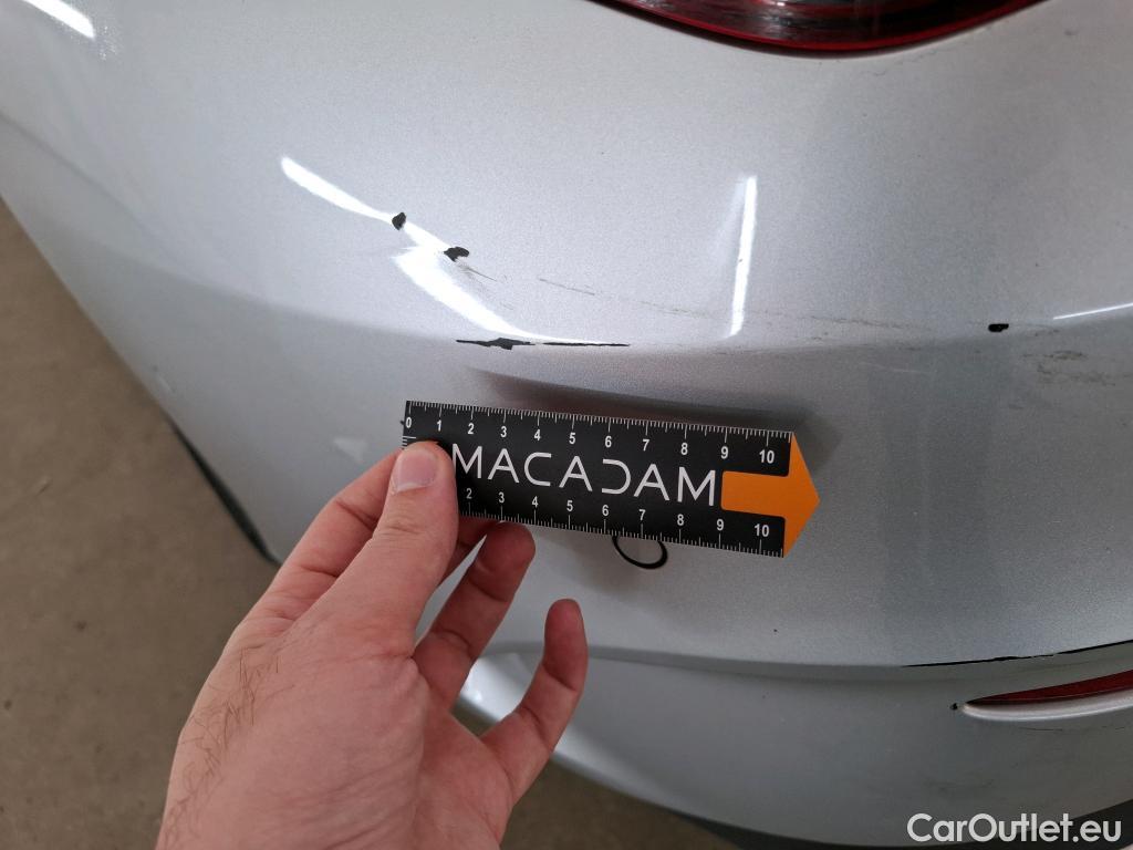  Mercedes  CLA-Klasse MERCEDES-BENZ CLA Coupe / 2019 / 4P / Coupé CLA 200 d AMG Line BA8 #24