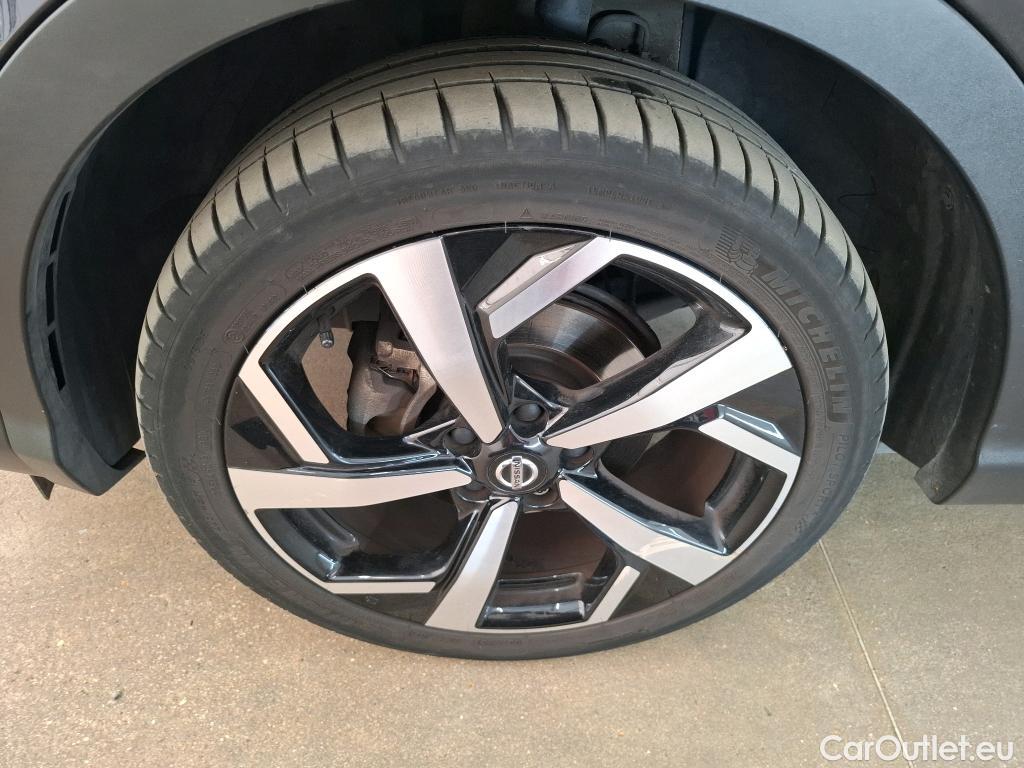  Nissan  Qashqai NISSAN  / 2017 / 5P / Crossover 1.3 DIG-T 160 DCT Tekna #45
