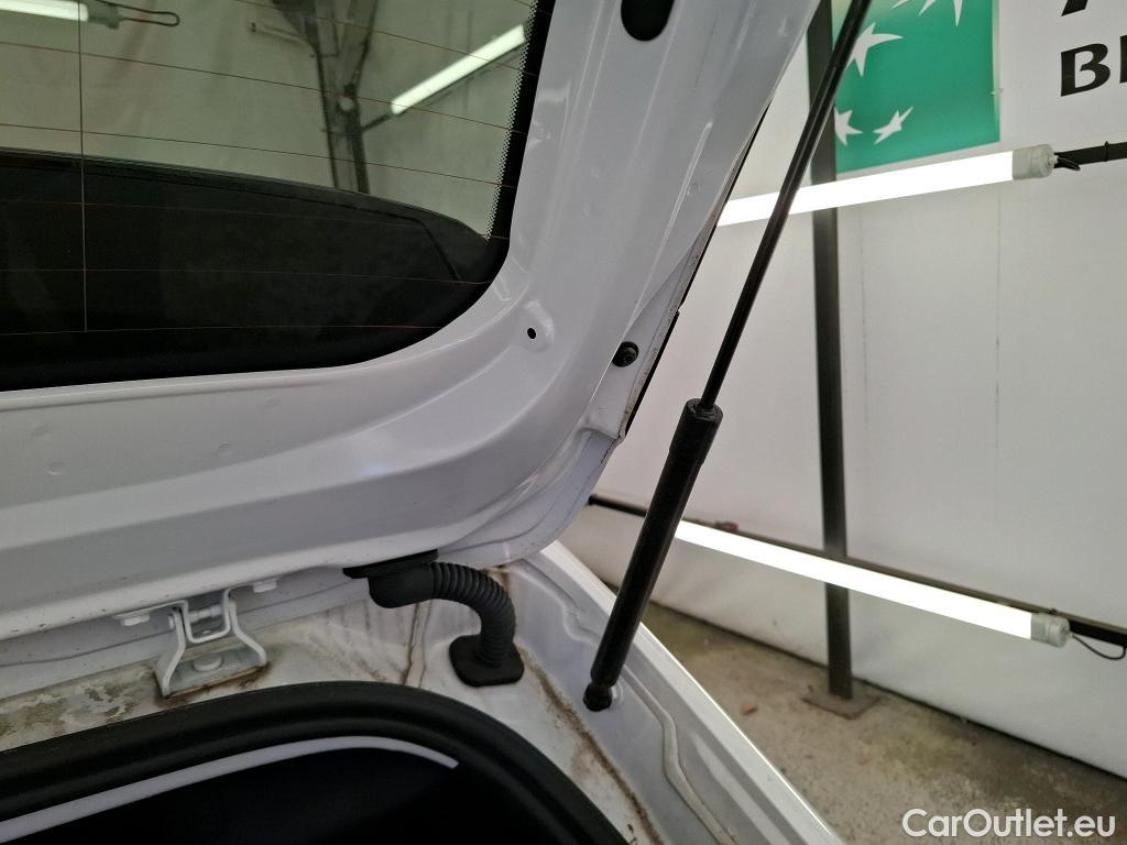  Peugeot  208  Style 1.2 PureTech 75CV BVM5 E6d #27
