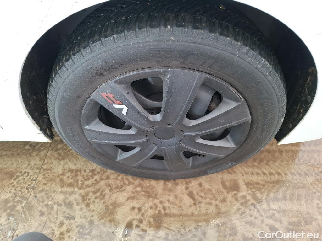  Peugeot  208  Allure Business 1.2 PureTech 100CV BVM6 E6d #18
