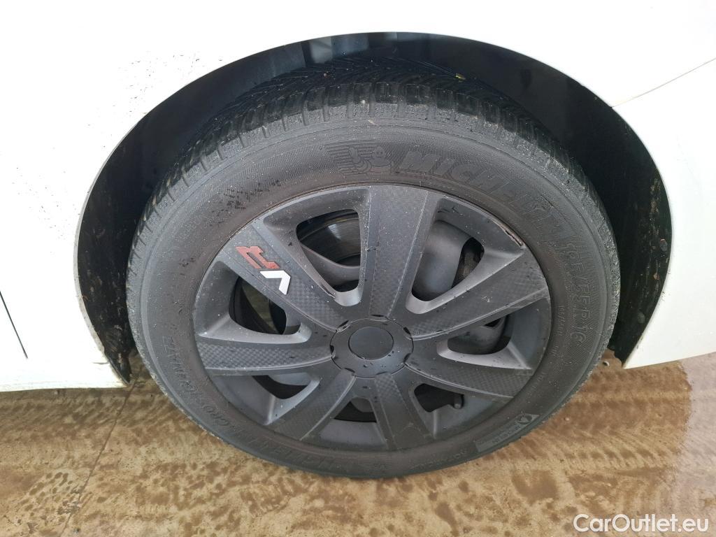  Peugeot  208  Allure Business 1.2 PureTech 100CV BVM6 E6d #8