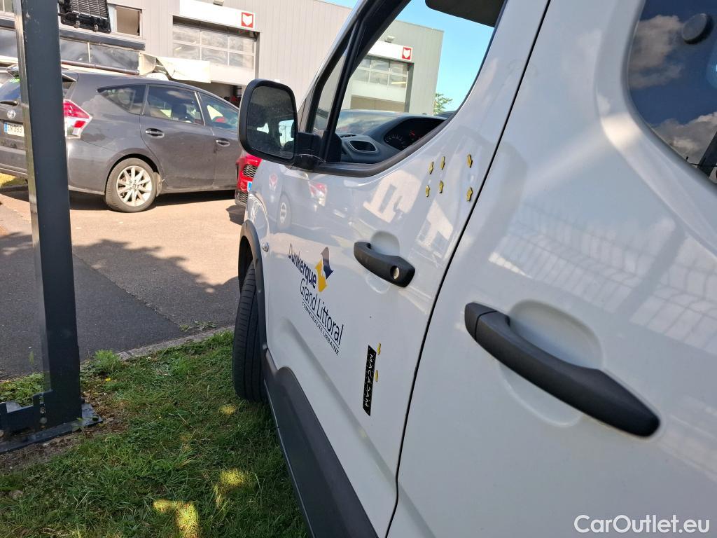  Peugeot  RIFTER PEUGEOT  / 2018 / 5P / monospace PureTech 110 S&S Active Pack #9