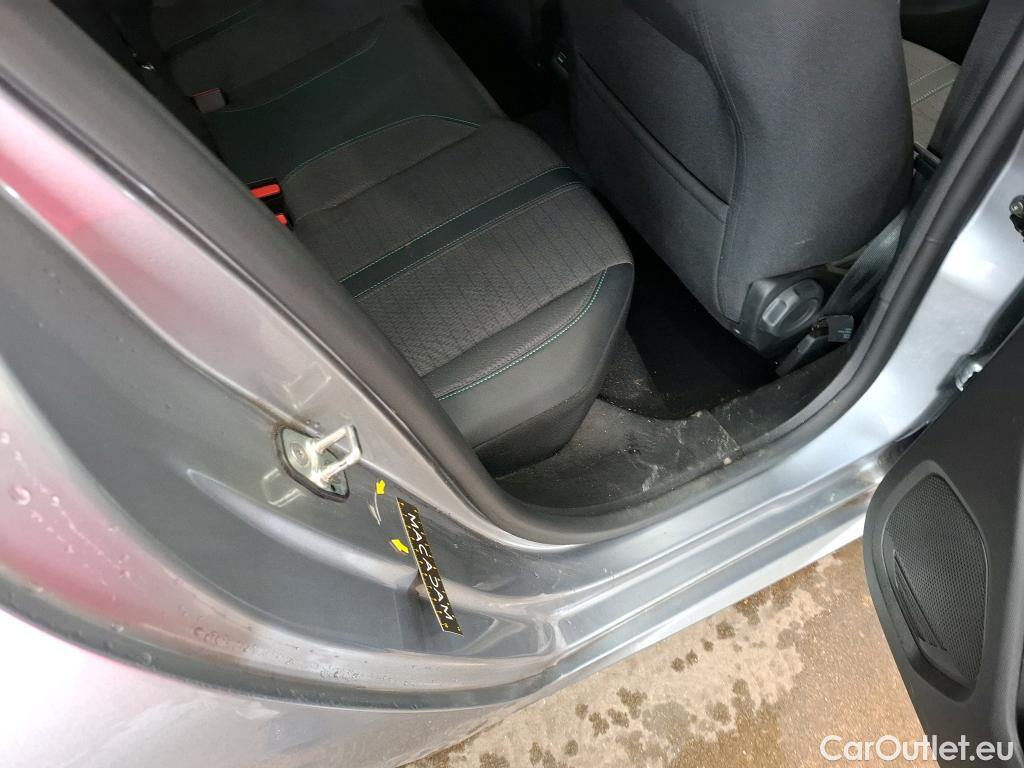  Peugeot  208  Allure Pack 1.2 PureTech 100CV BVM6 E6d #12