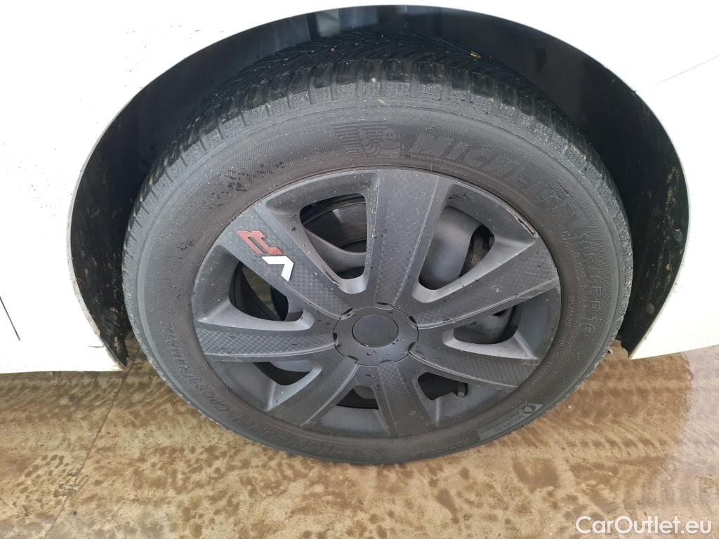 Peugeot  208  Allure Business 1.2 PureTech 100CV BVM6 E6d #19