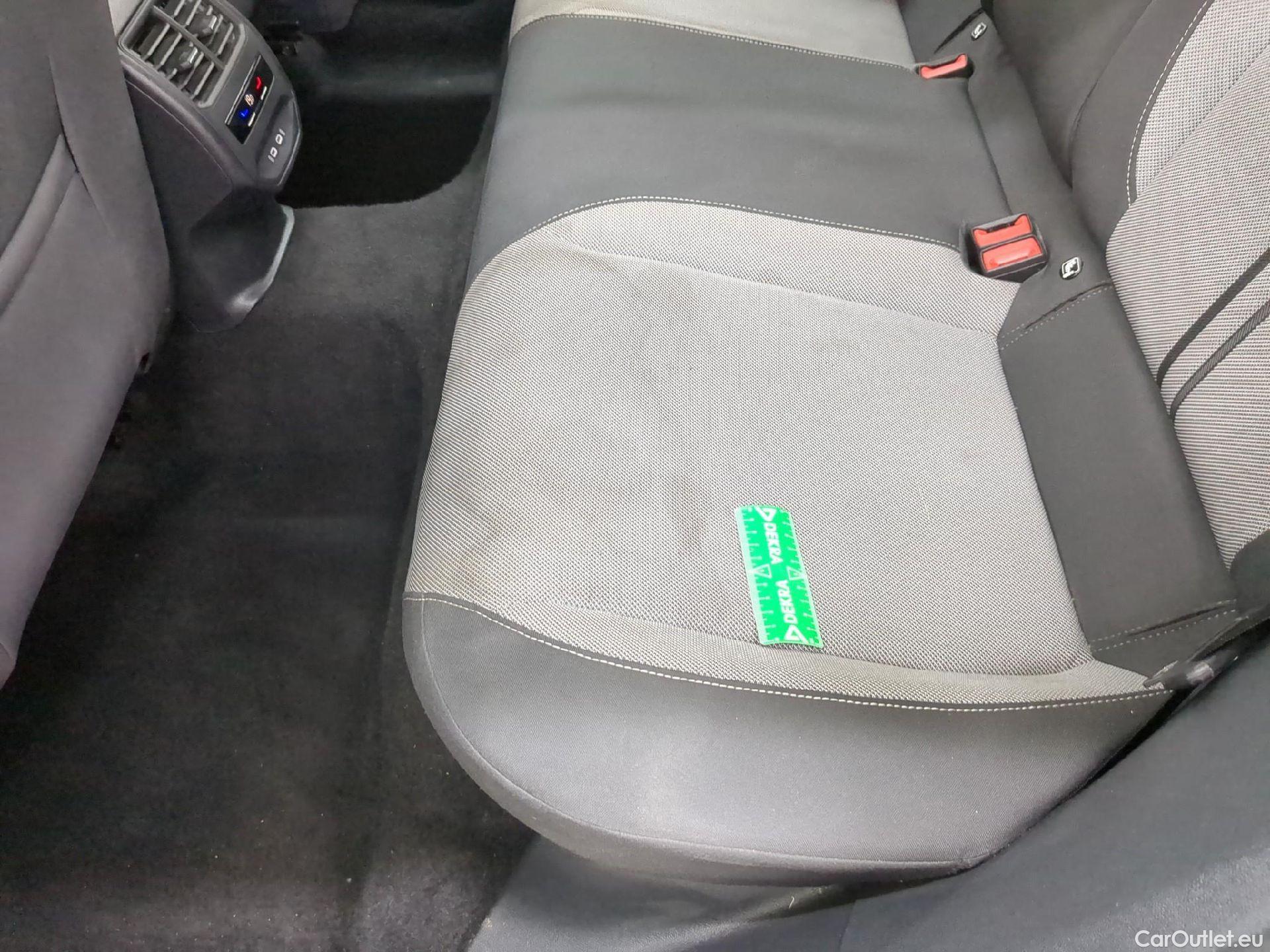  Seat  Leon SEAT  / 2020 / 5P / Berline 1.0 TSI 110 S&S Style Business #13