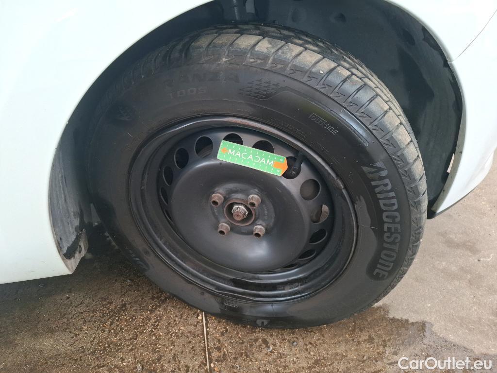  Renault  Clio  IV Trend 1.5 dCi 75CV BVM5 E6 #52