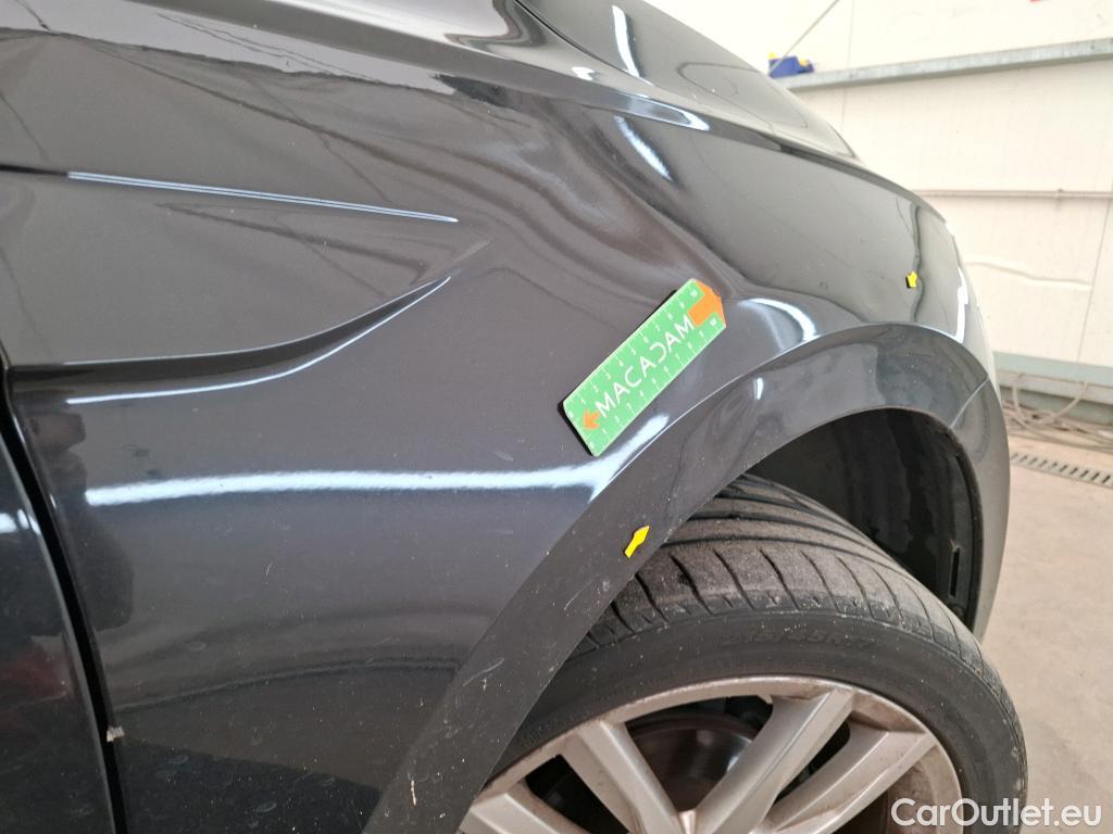  Volkswagen  Polo VOLKSWAGEN  / 2017 / 5P / Berline 1.0 TSI 95 DSG7 Carat #3