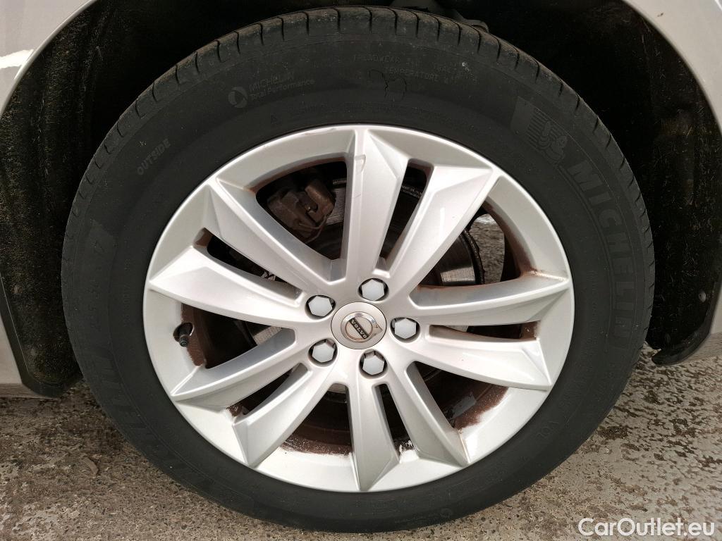  Volvo  V60 VOLVO  / 2018 / 5P / Break B3 163 GT 8 Momentum Business #6