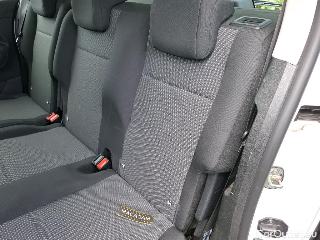  Peugeot  RIFTER PEUGEOT  / 2018 / 5P / monospace PureTech 110 S&S Active Pack #17