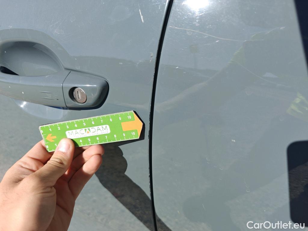  Citroen  C3 CITROEN  Aircross / 2021 / 5P / todoterreno PureTech 96kW (130CV) S&S EAT6 Shine  #19