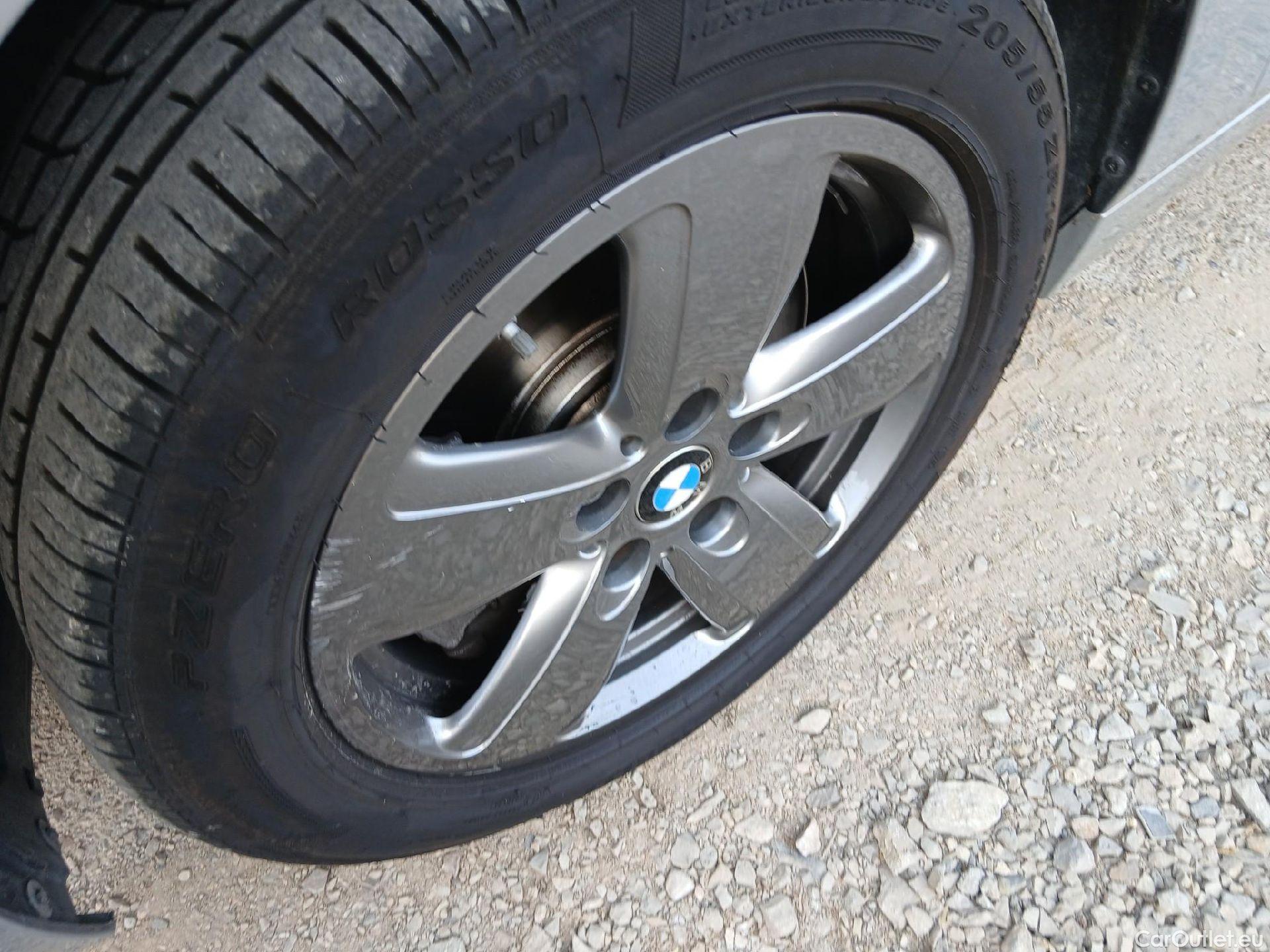  Bmw  Serie 1 BMW  / 2019 / 5P / berlina con portón 116d #8