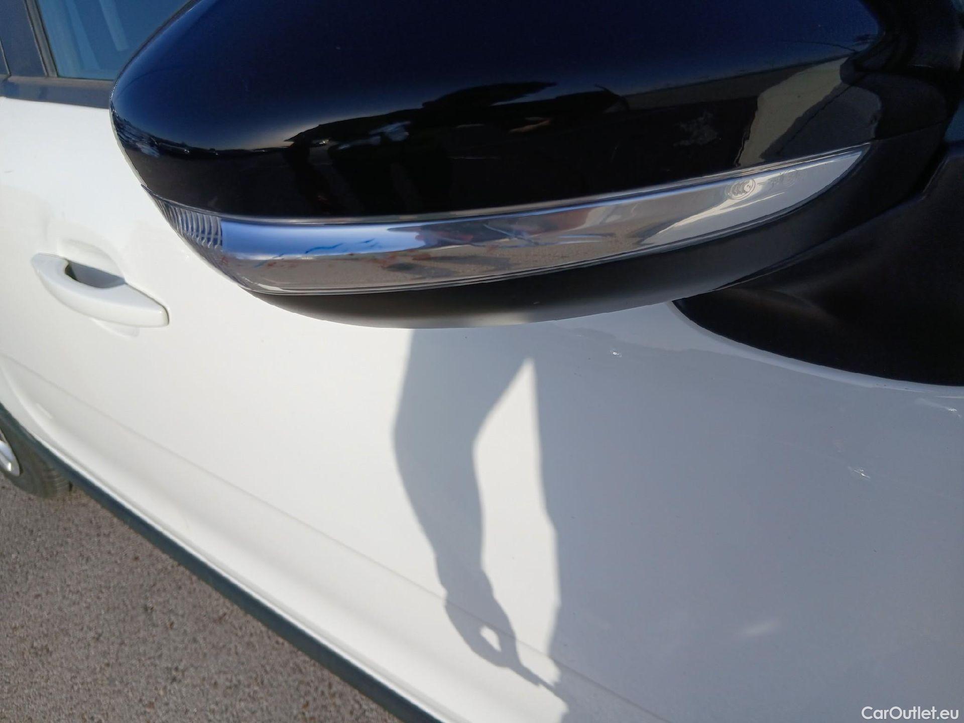  Citroen  C3 CITROEN  / 2020 / 5P / berlina con portón BlueHDi 75KW (100CV) S&S Live Pack #28