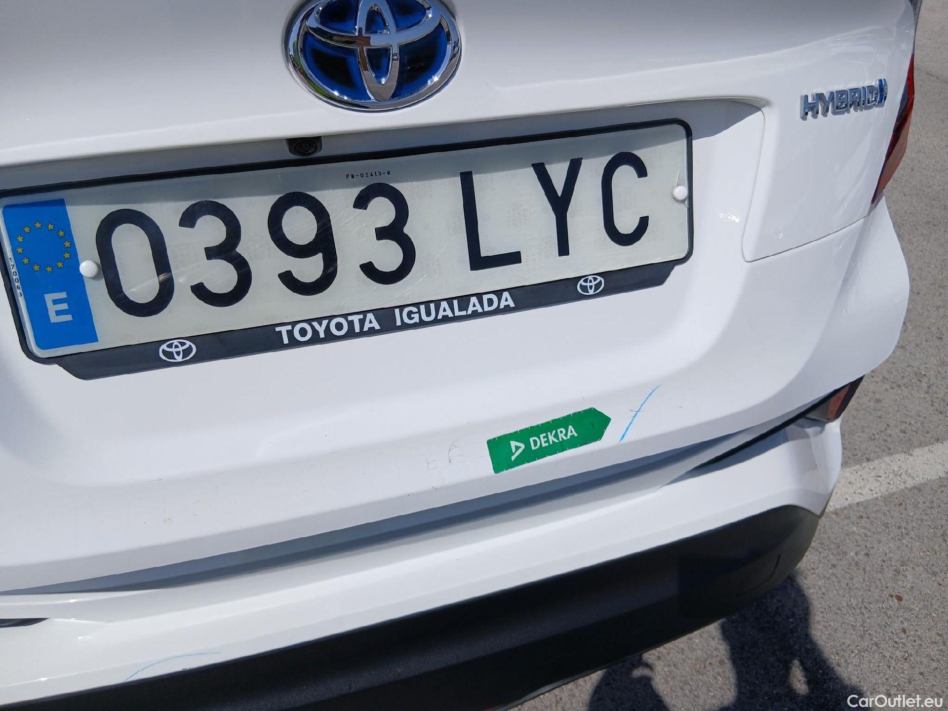  Toyota  C-HR TOYOTA  / 2019 / 5P / todoterreno 1.8 125H Active #19