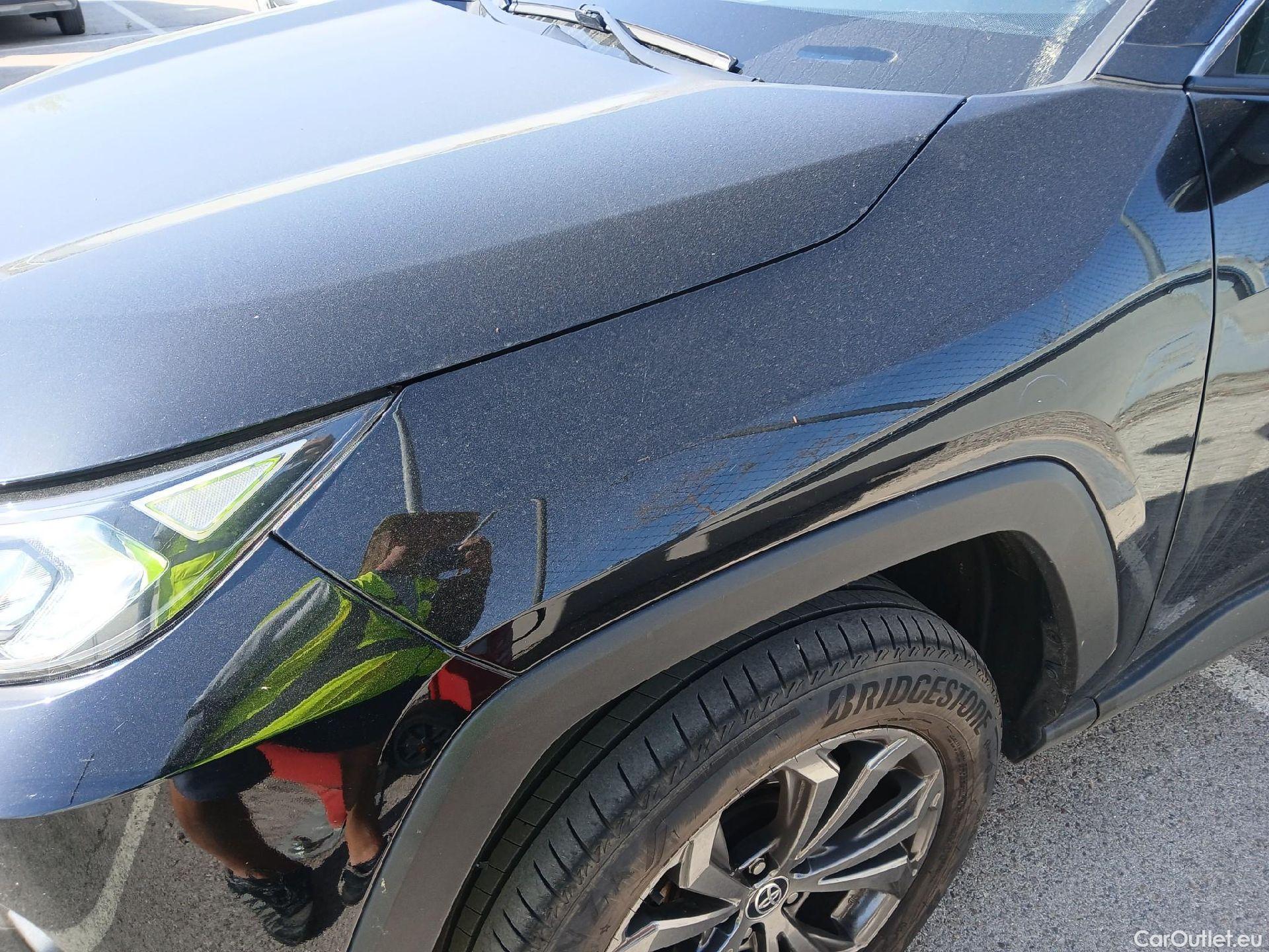  Toyota  RAV4 TOYOTA  / 2018 / 5P / todoterreno 2.5l 220H Advance 4WD #7
