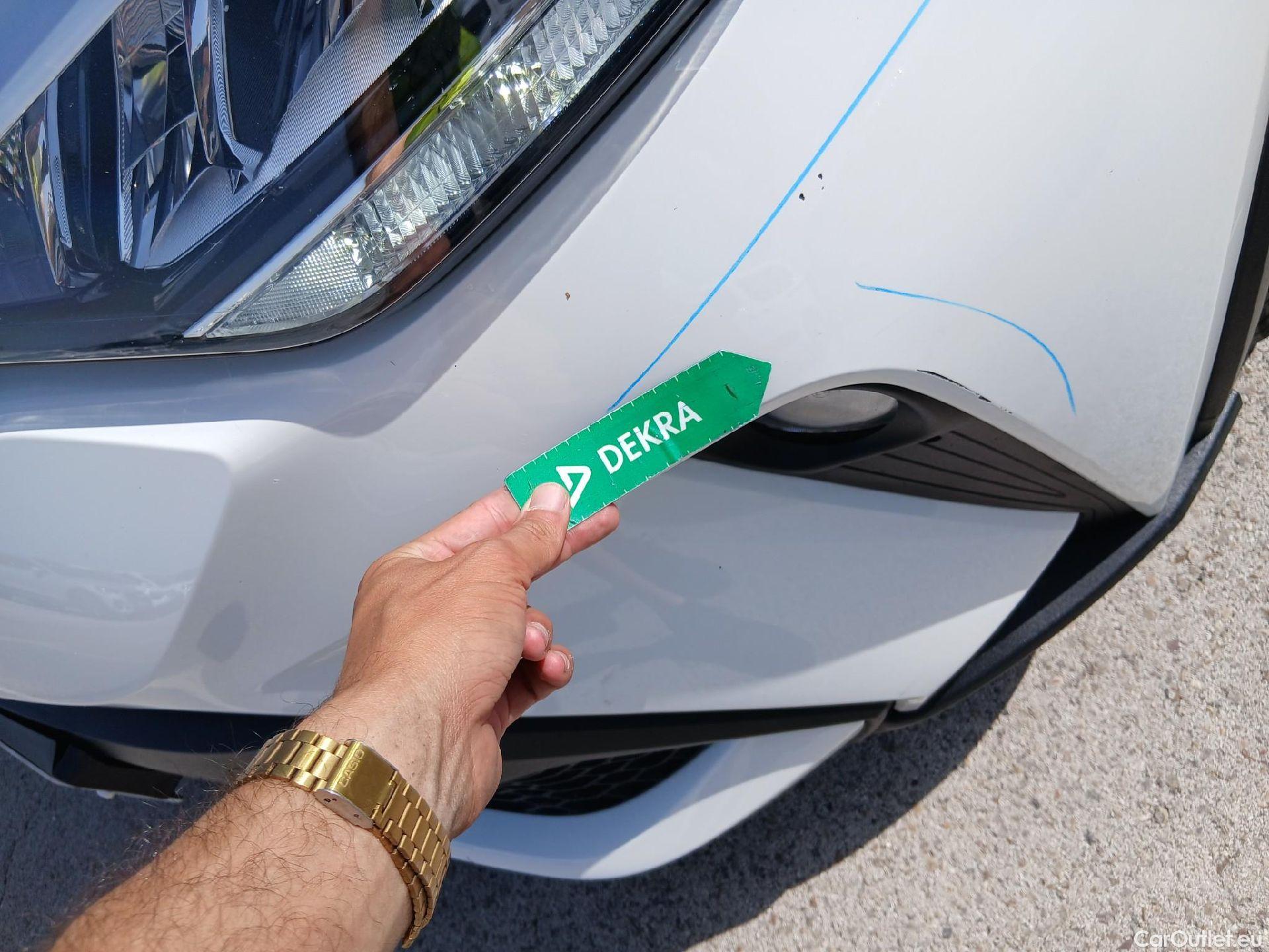  Toyota  C-HR TOYOTA  / 2019 / 5P / todoterreno 1.8 125H Active #5