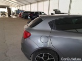  Alfa Romeo  Giulietta ALFA ROMEO  / 2010 / 5P / BERLINA 1.6 JTDM 120CV SPRINT #38