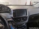  Peugeot  2008 PEUGEOT  / 2016 / 5P / CROSSOVER BLUEHDI 100 ALLURE S/S #136