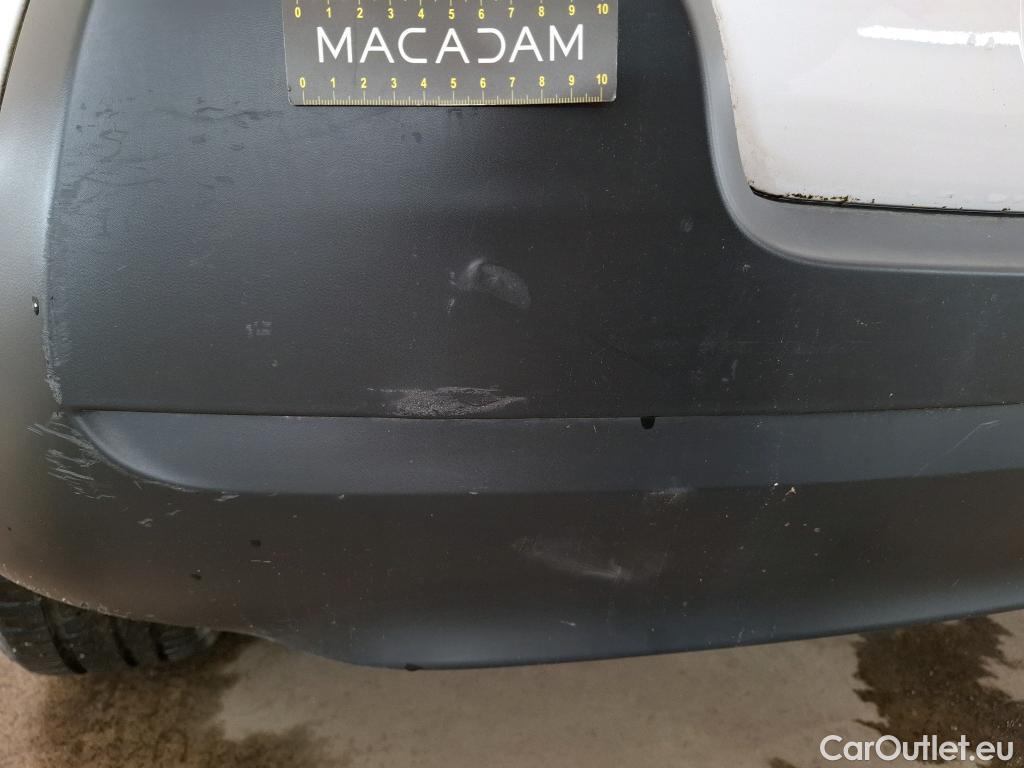  Citroen  C3  Société Feel 1.5 BlueHDI 100CV BVM5 E6dT #18