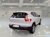  Volvo  XC 40 VOLVO XC40 / 2017 / 5P / SUV T2 MOMENTUM PRO #2
