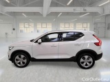  Volvo  XC 40 VOLVO XC40 / 2017 / 5P / SUV T2 MOMENTUM PRO #8
