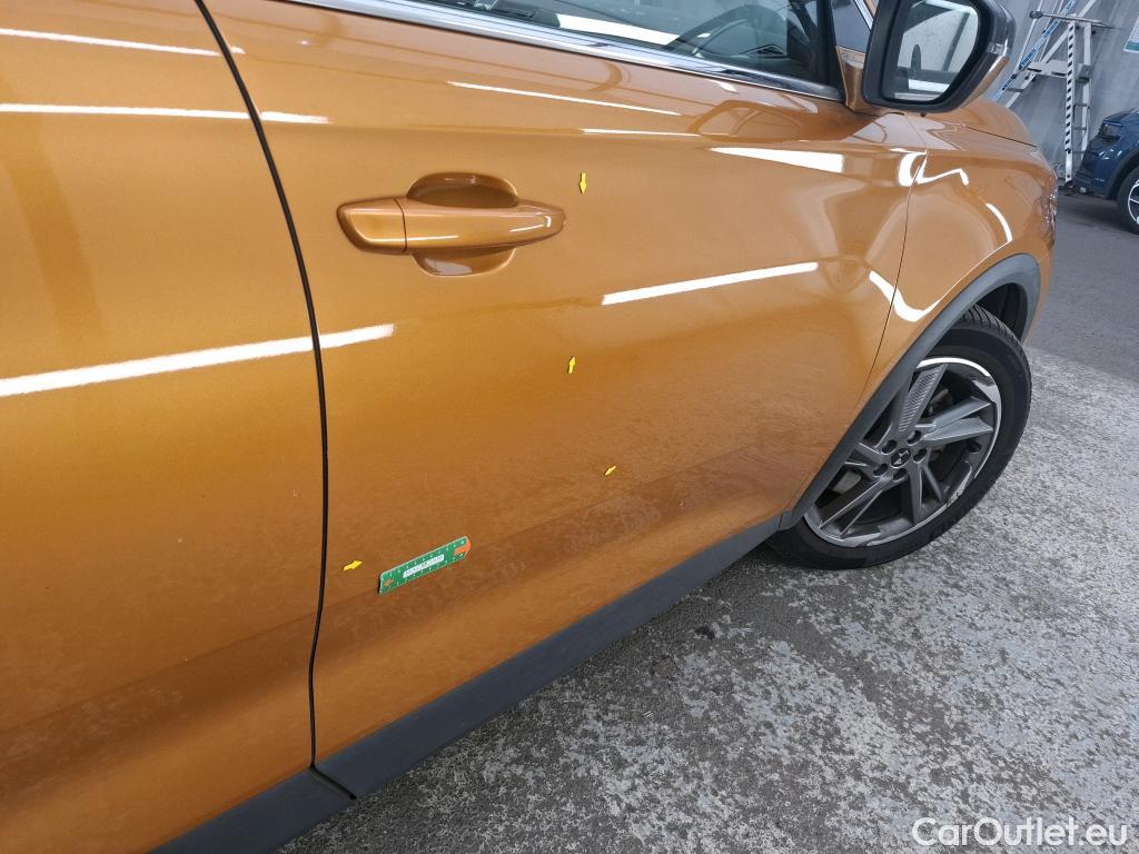  DS  DS7 DS DS 7 Crossback / 2017 / 5P / SUV E-TENSE 225 Business #1