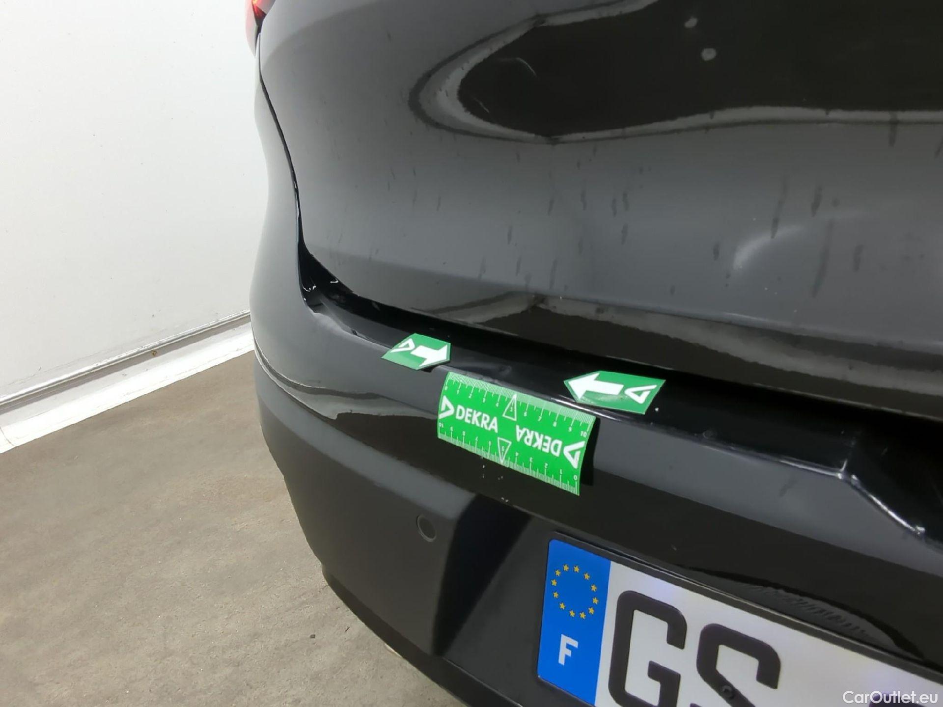  Citroen  C4 CITROEN  X / 2022 / 4P / Berline PureTech 130 S&S EAT8 Feel Pack #25