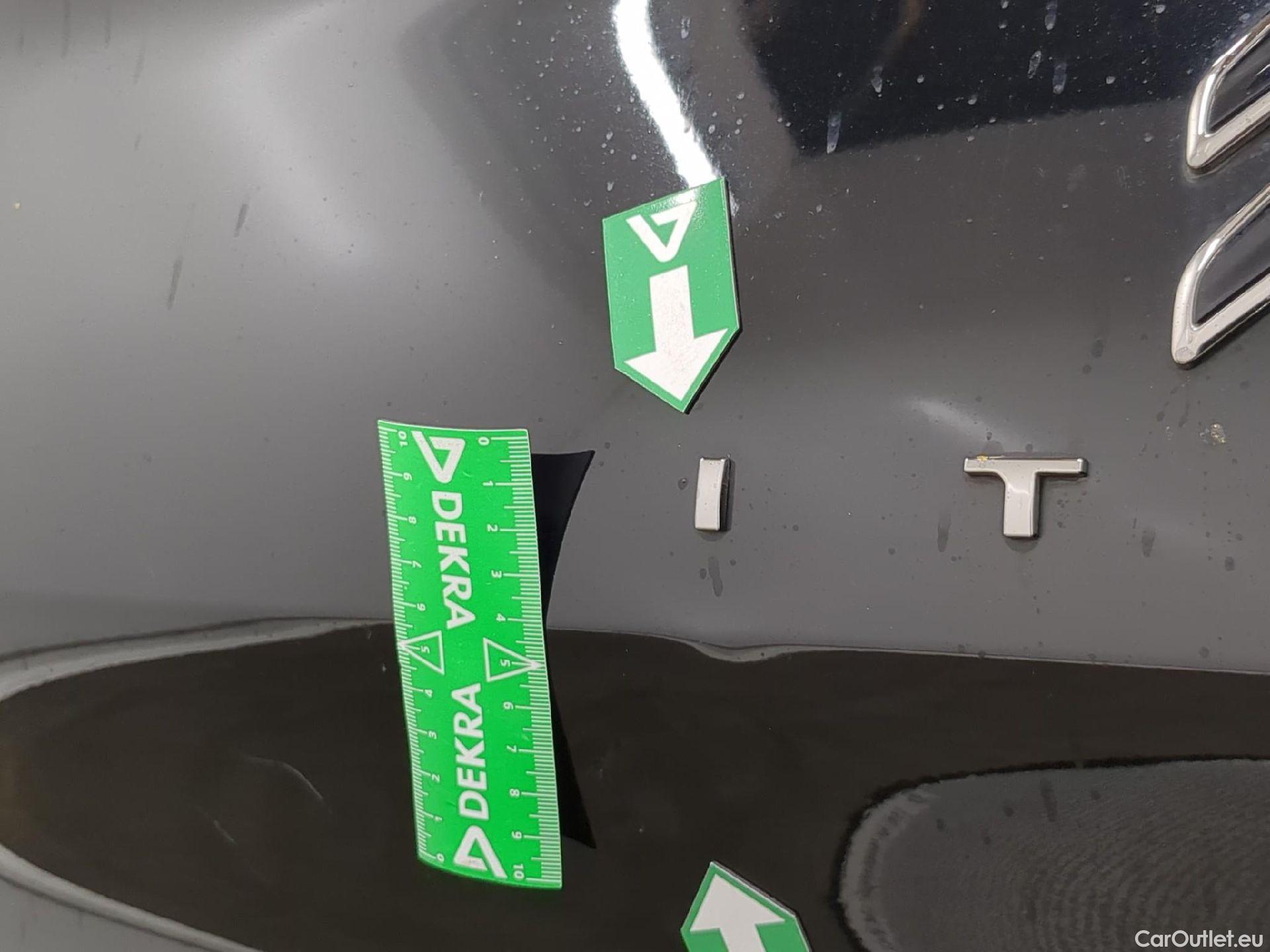  Citroen  C4 CITROEN  X / 2022 / 4P / Berline PureTech 130 S&S EAT8 Feel Pack #24