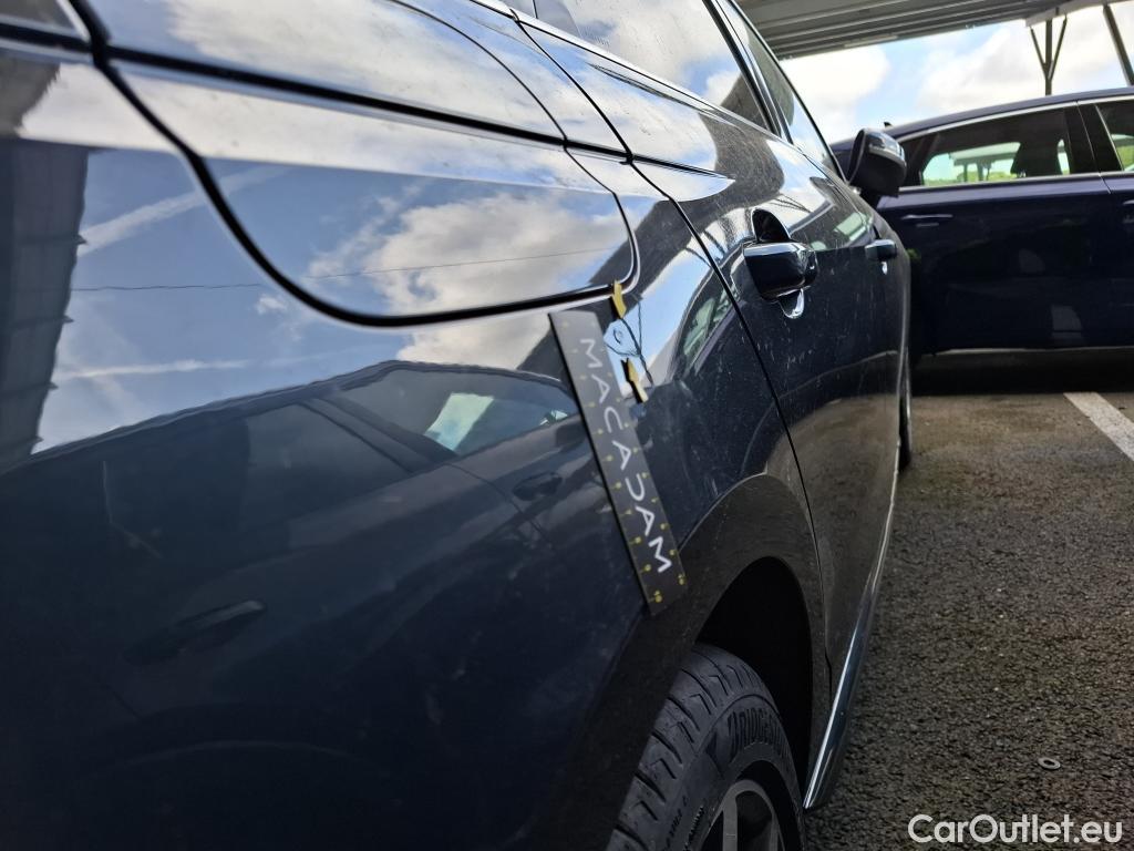  Audi  A4 AUDI  Avant / 2019 / 5P / Break 35 TFSI 150 S tronic Avus #9