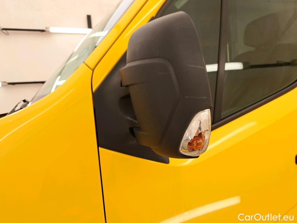 Renault  Master RENAULT  / 2019 / 4P / Fourgon tôlé FG Z.E.Tr CF F3100 L3H2 R75 AI - 19 #42