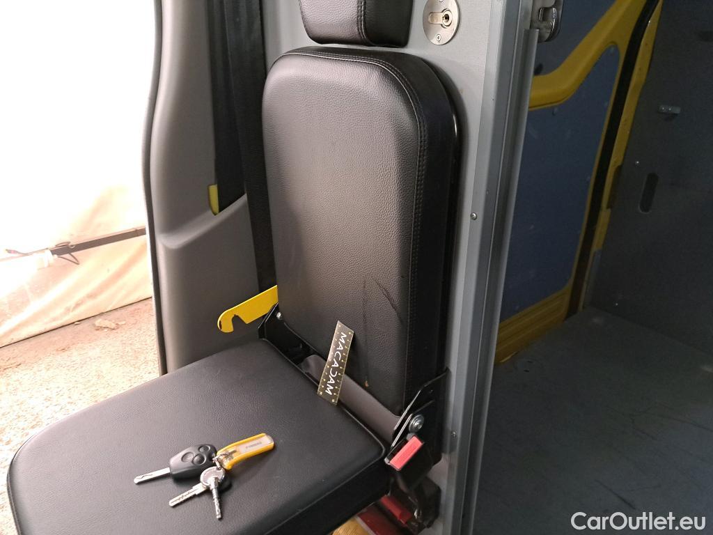  Renault  Master RENAULT  / 2019 / 4P / Fourgon tôlé FG Z.E.Tr CF F3100 L3H2 R75 AI - 19 #45