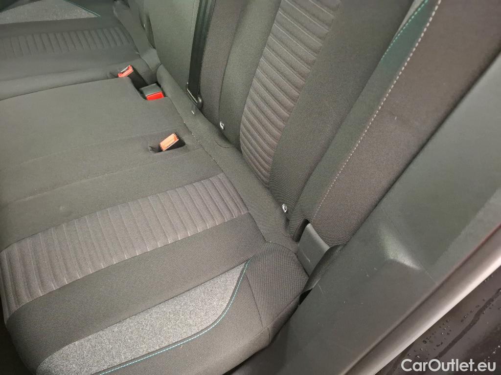  Peugeot  3008  II Active Pack 1.2 PureTech 130CV BVA8 E6d #2