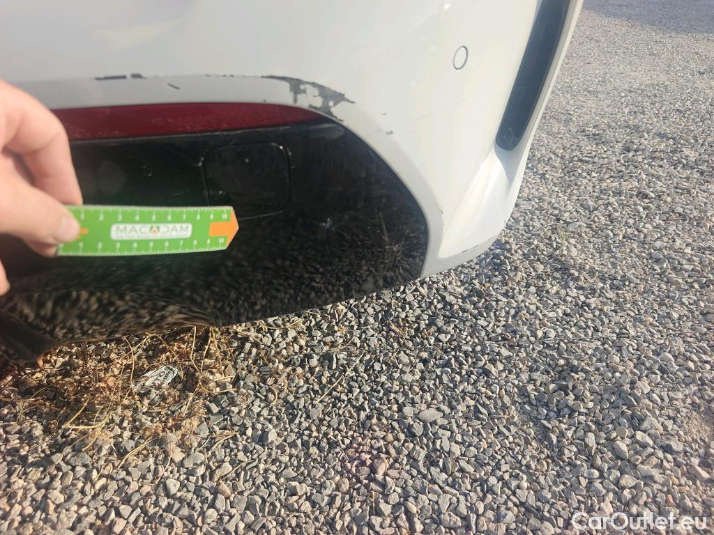  Bmw  Serie 1 BMW  / 2019 / 5P / berlina con portón 118i Corporate Auto. #20