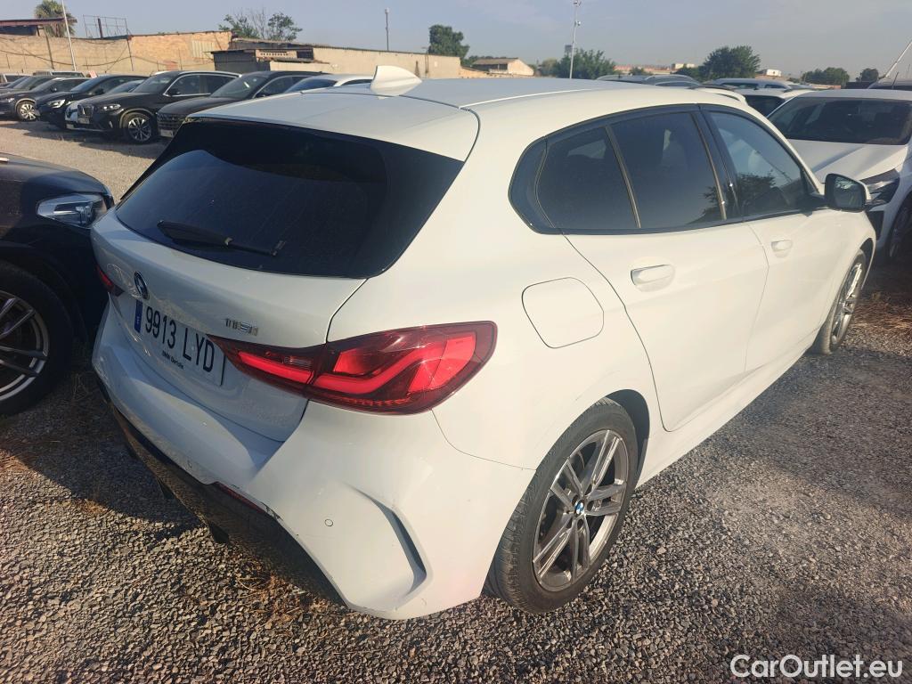  Bmw  Serie 1 BMW  / 2019 / 5P / berlina con portón 118i Corporate Auto. #30