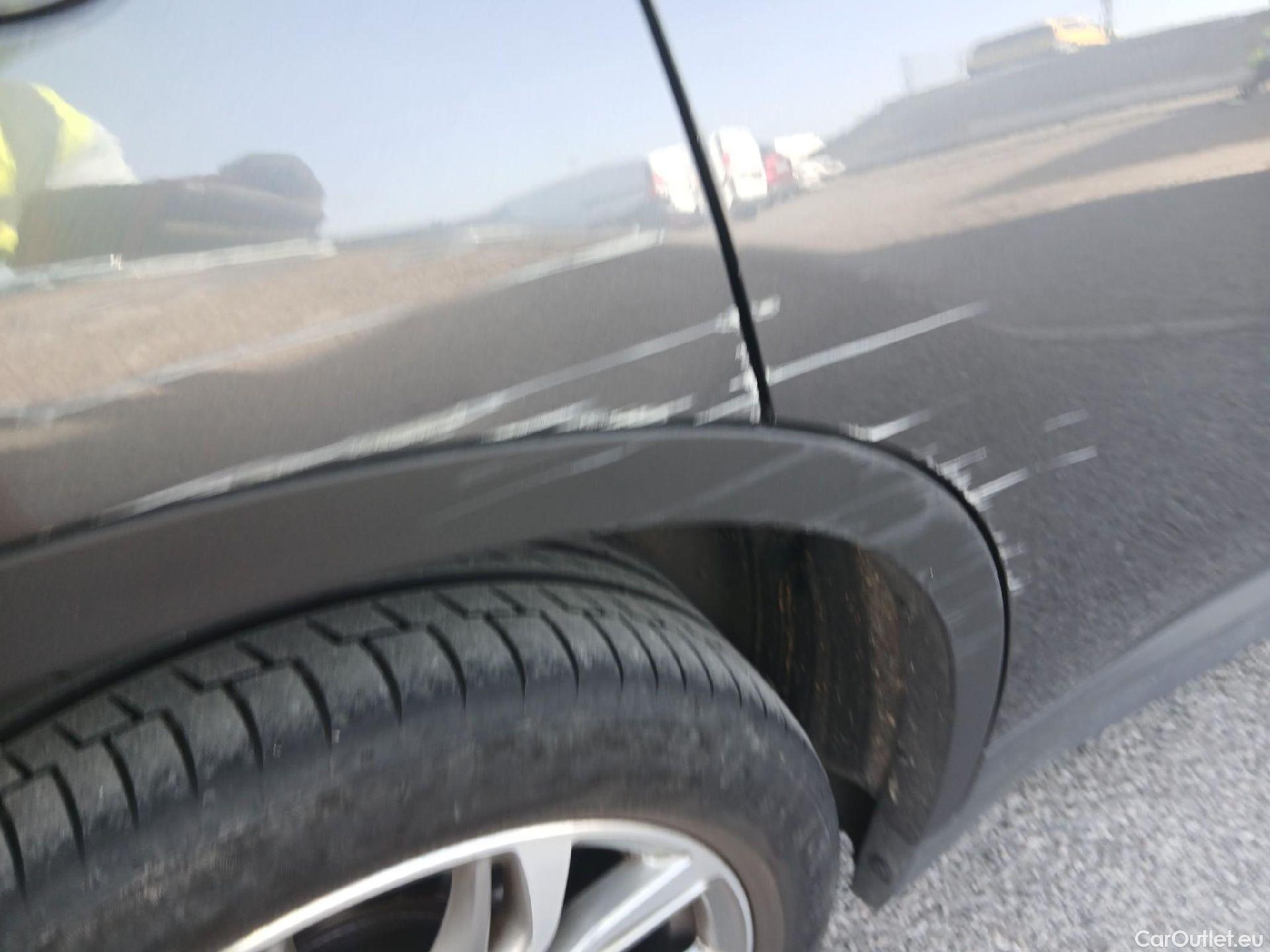  Bmw  X1 BMW  sDrive18iA #23
