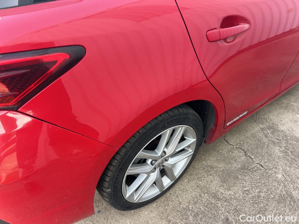  Lexus  CT LEXUS  / 2017 / 5P / berlina con portón 1.8 200h Executive #11