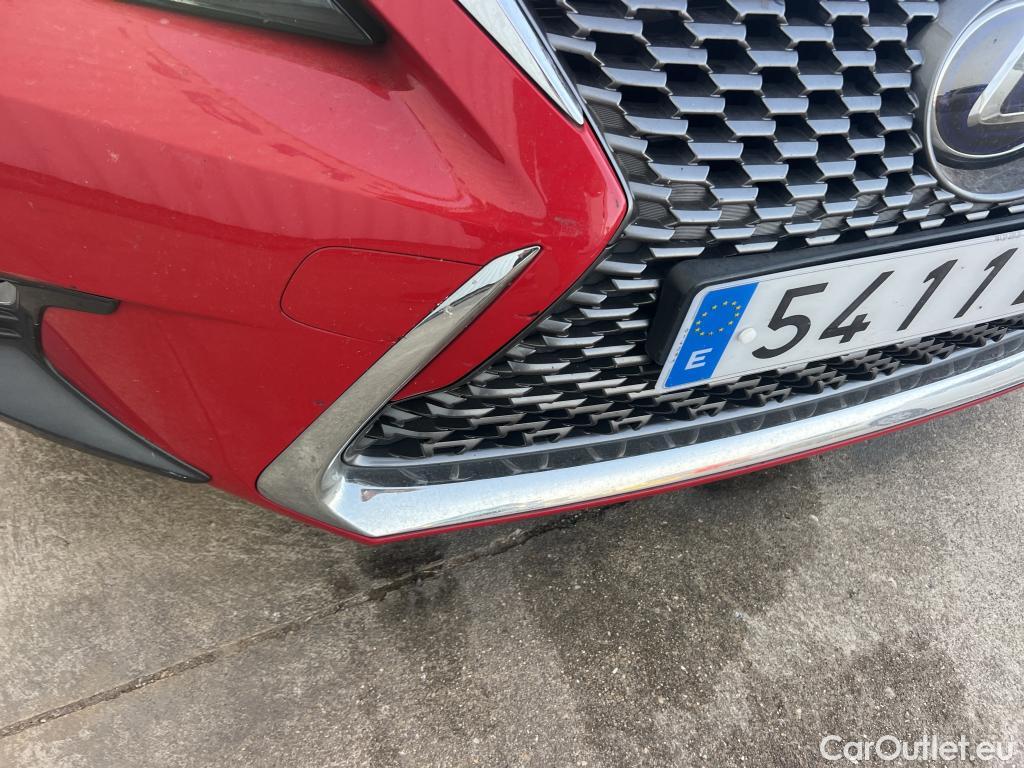  Lexus  CT LEXUS  / 2017 / 5P / berlina con portón 1.8 200h Executive #23