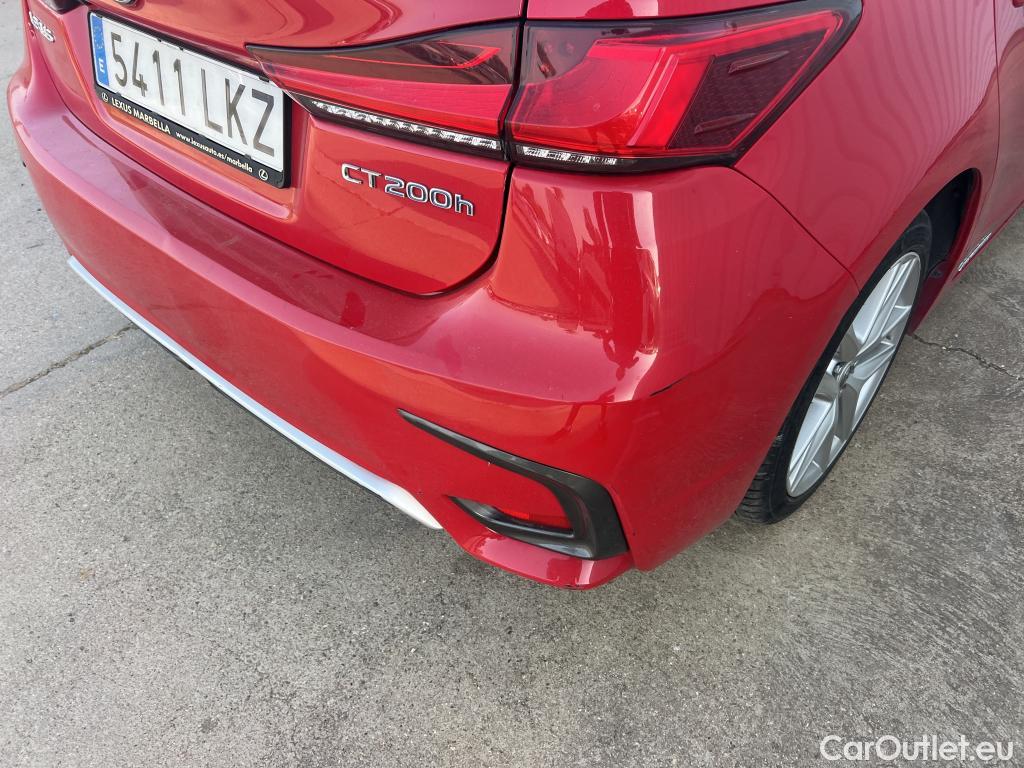  Lexus  CT LEXUS  / 2017 / 5P / berlina con portón 1.8 200h Executive #25