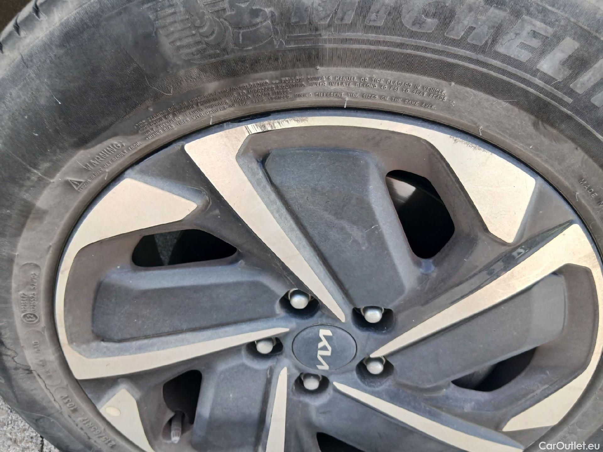  KIA  Sportage KIA  / 2022 / 5P / todoterreno 1.6 T-GDi 110kW (150CV) Drive 4x2 #29