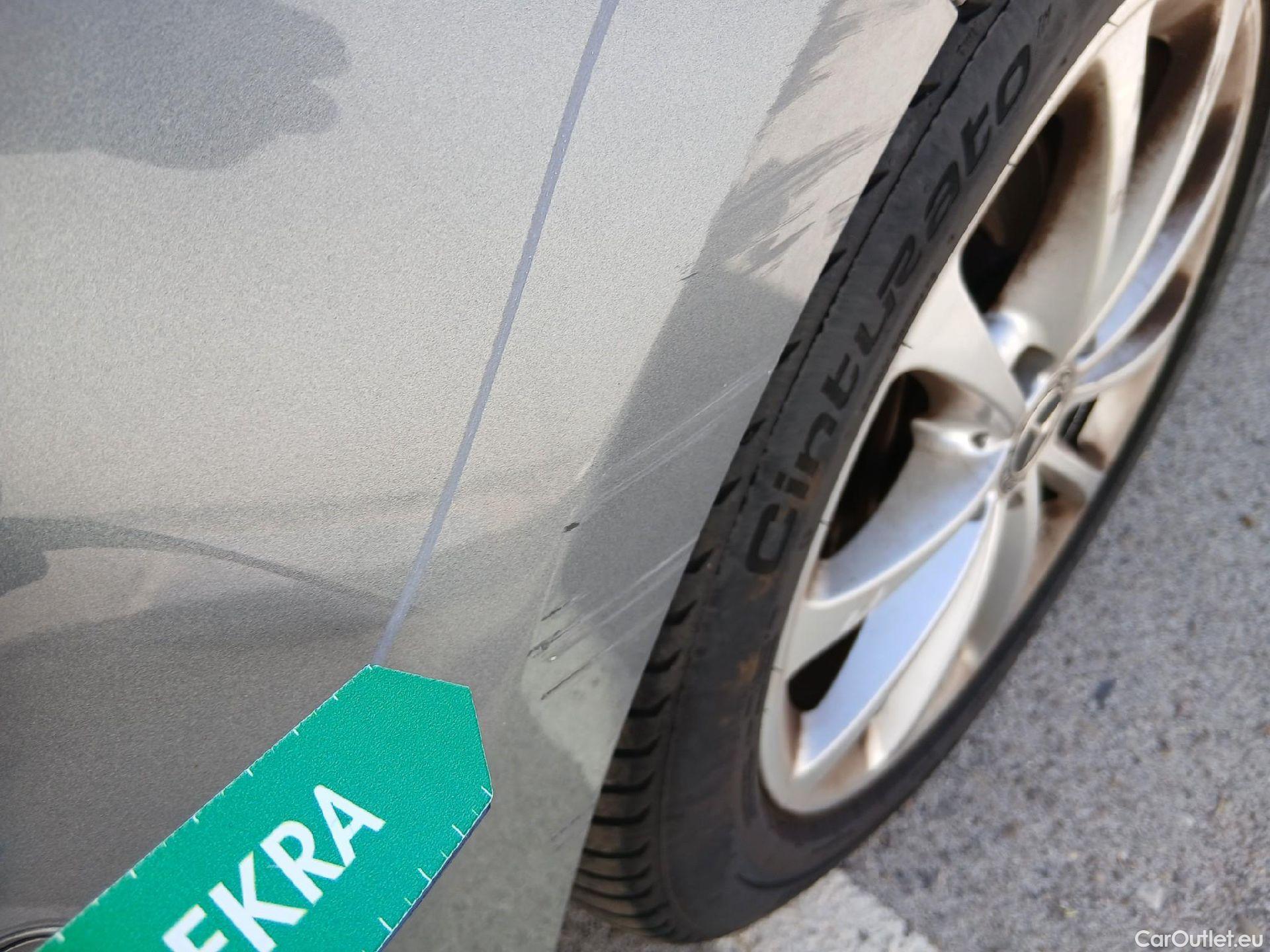  Mercedes  A-Klasse MERCEDES-BENZ Clase A / 2018 / 5P / berlina con portón A 180 d #9